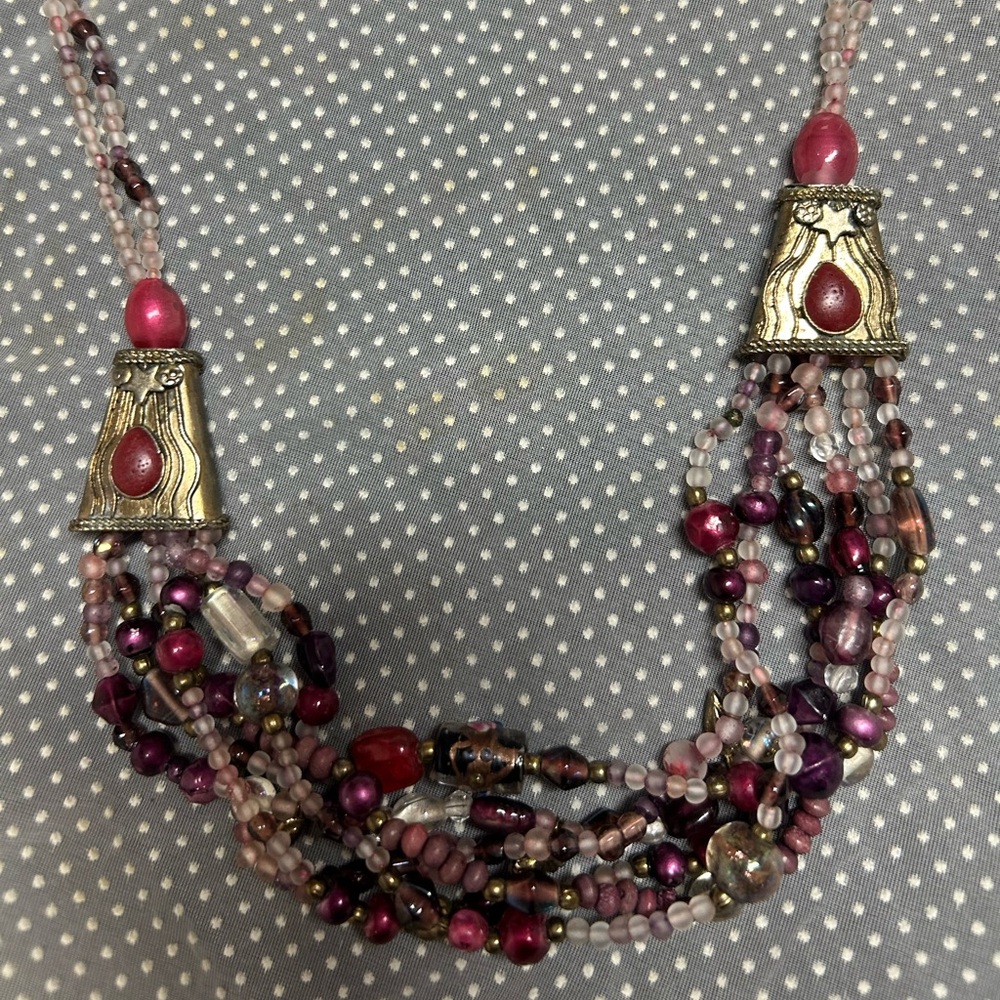 Elegant Pink and Silver Beaded Necklace